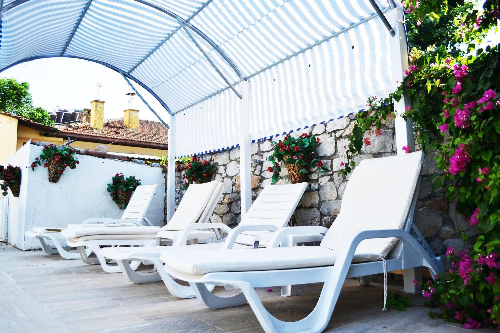 Oskay Hotel