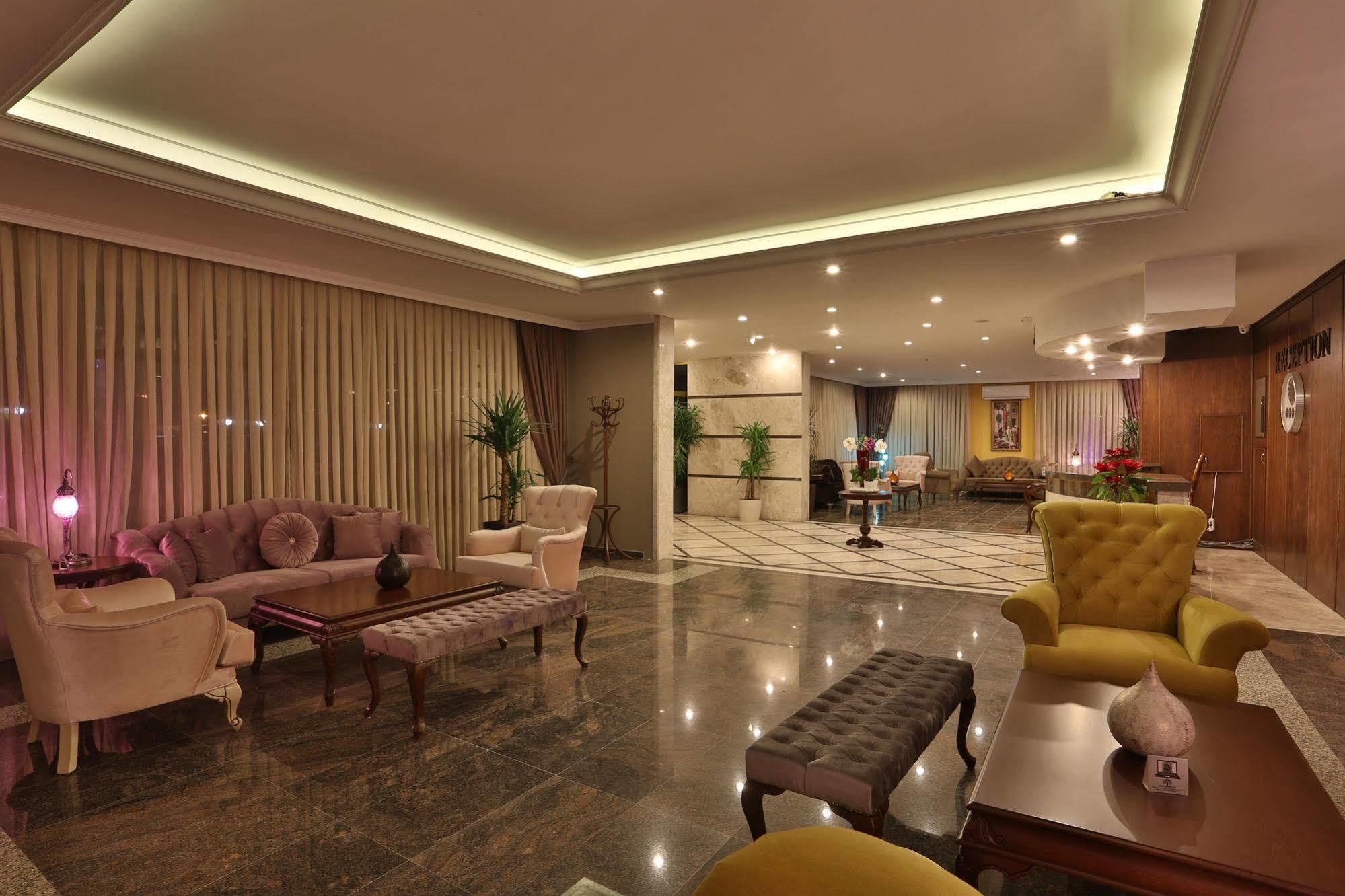 Hotel Bon & 4*
