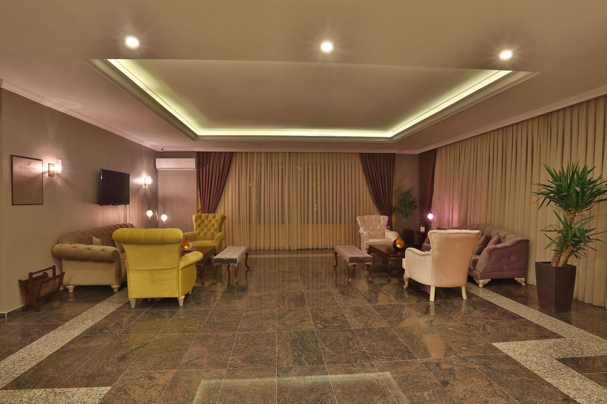 Bon & Hotel
