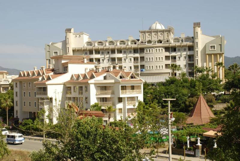 Grand Cettia Hotel 5*