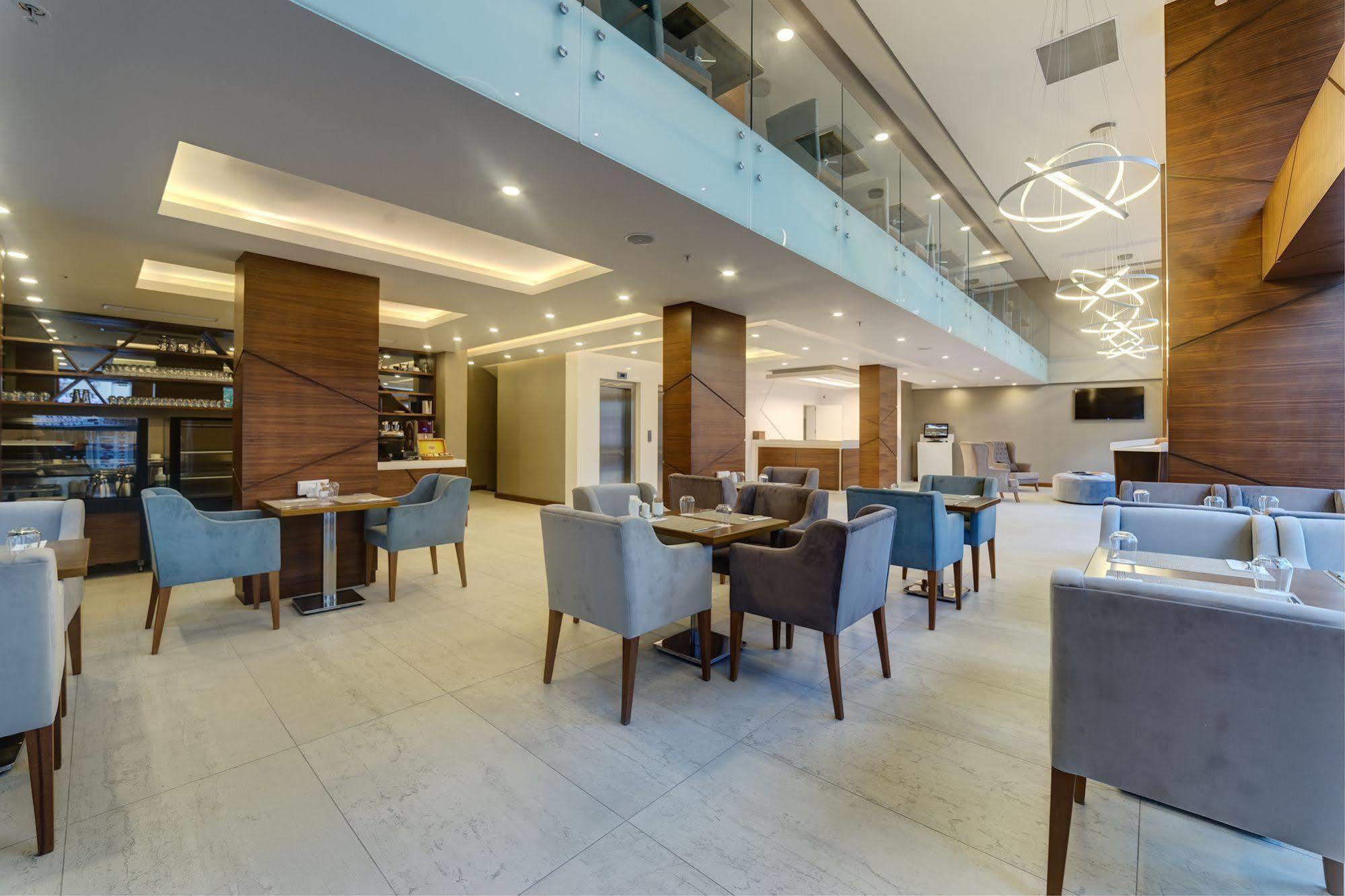 Hotel The Menord