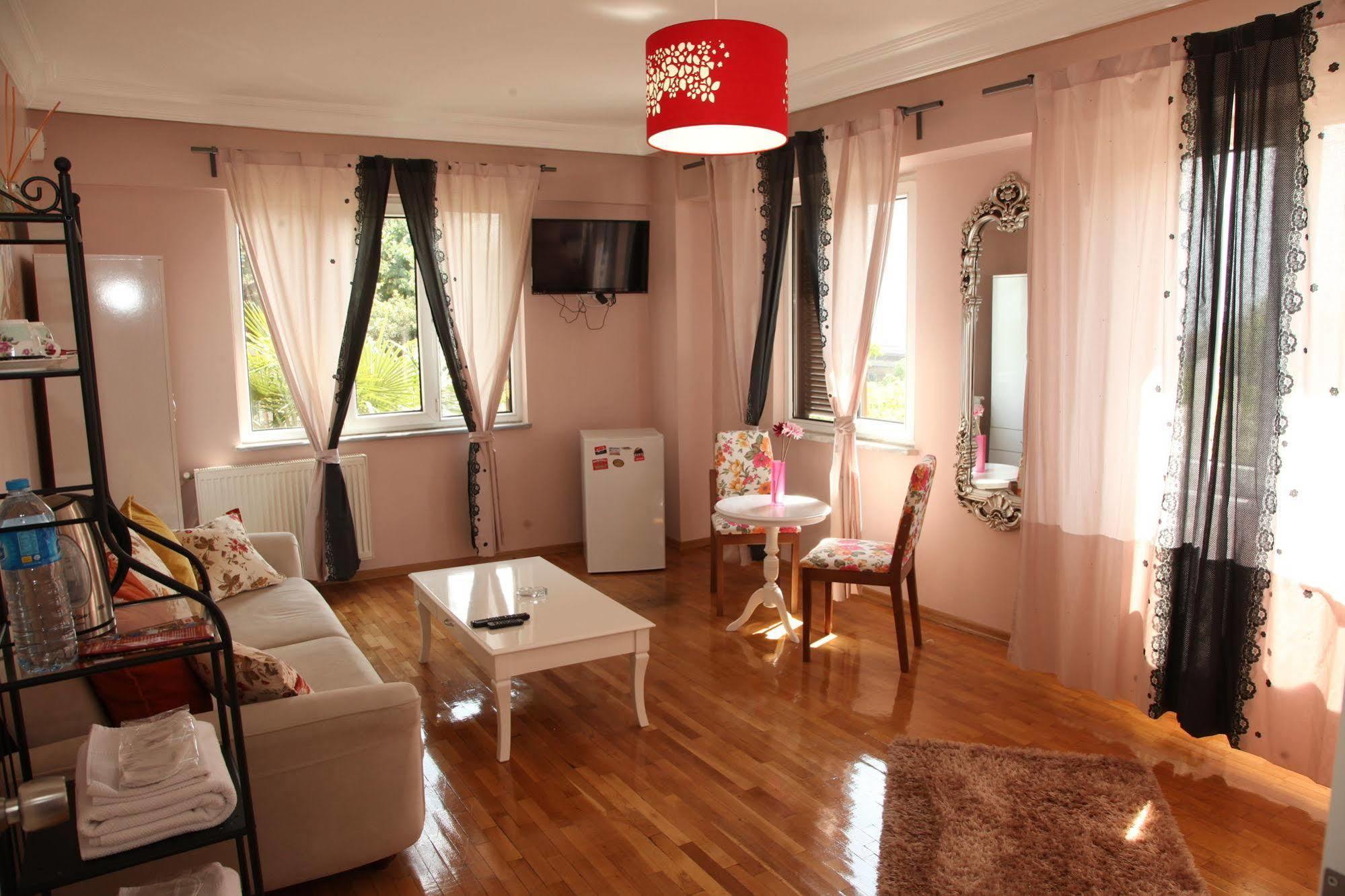 Yesim Suites 3*
