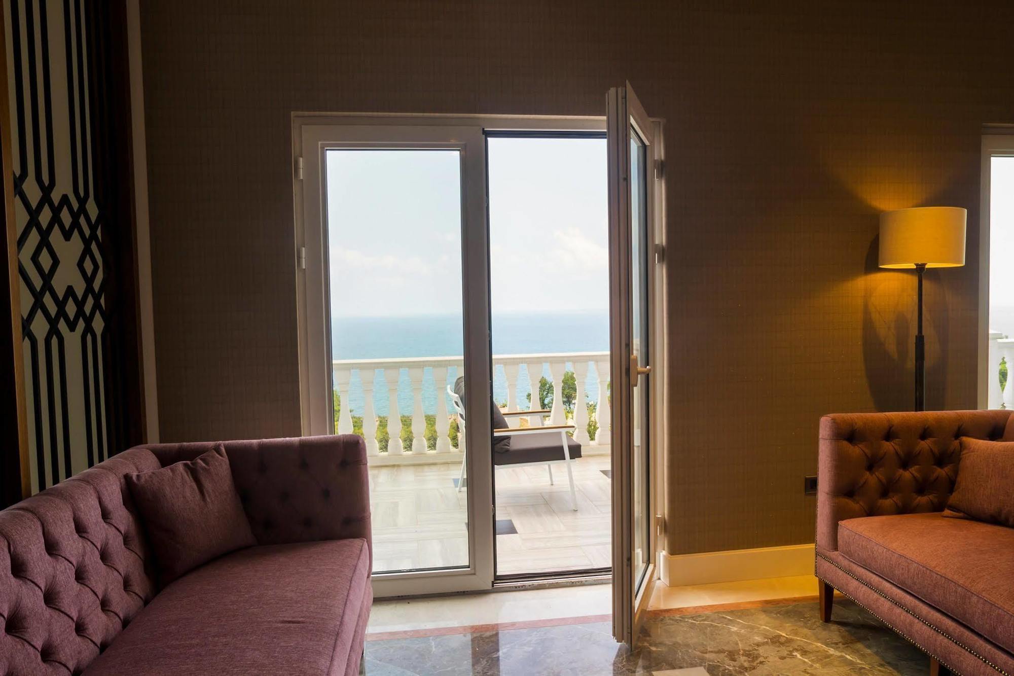 Mell Hotel 3*