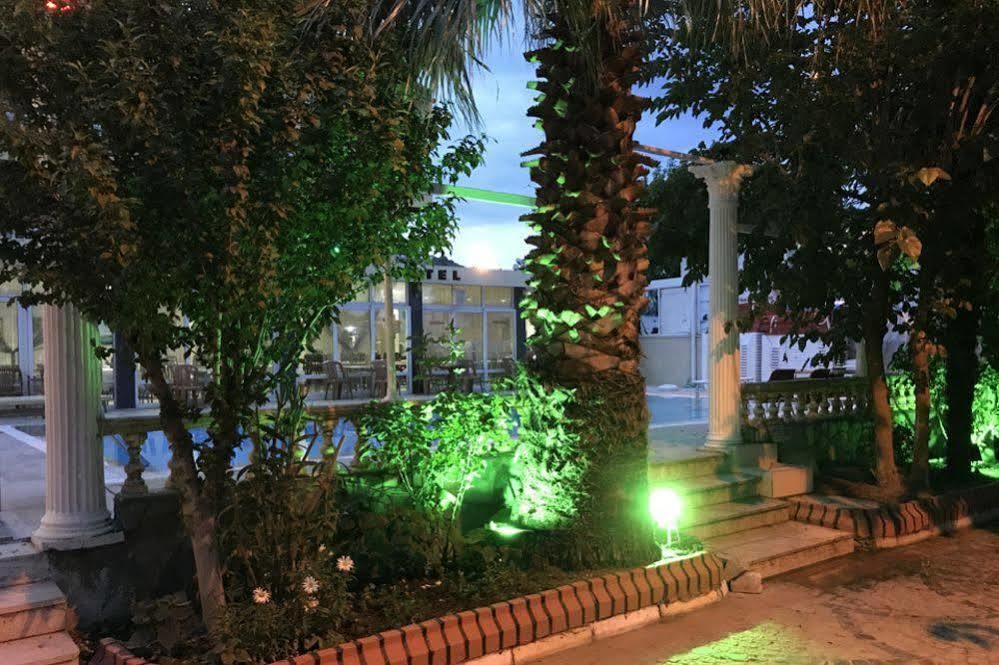 Yasemin Hotel *