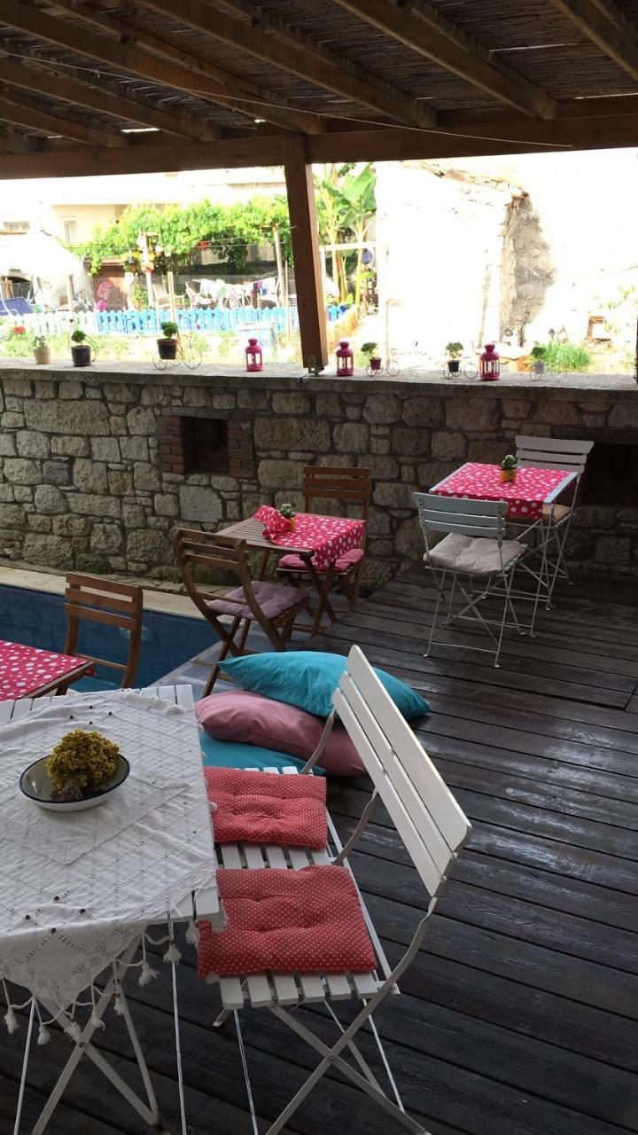 Aladam Hotel 3*