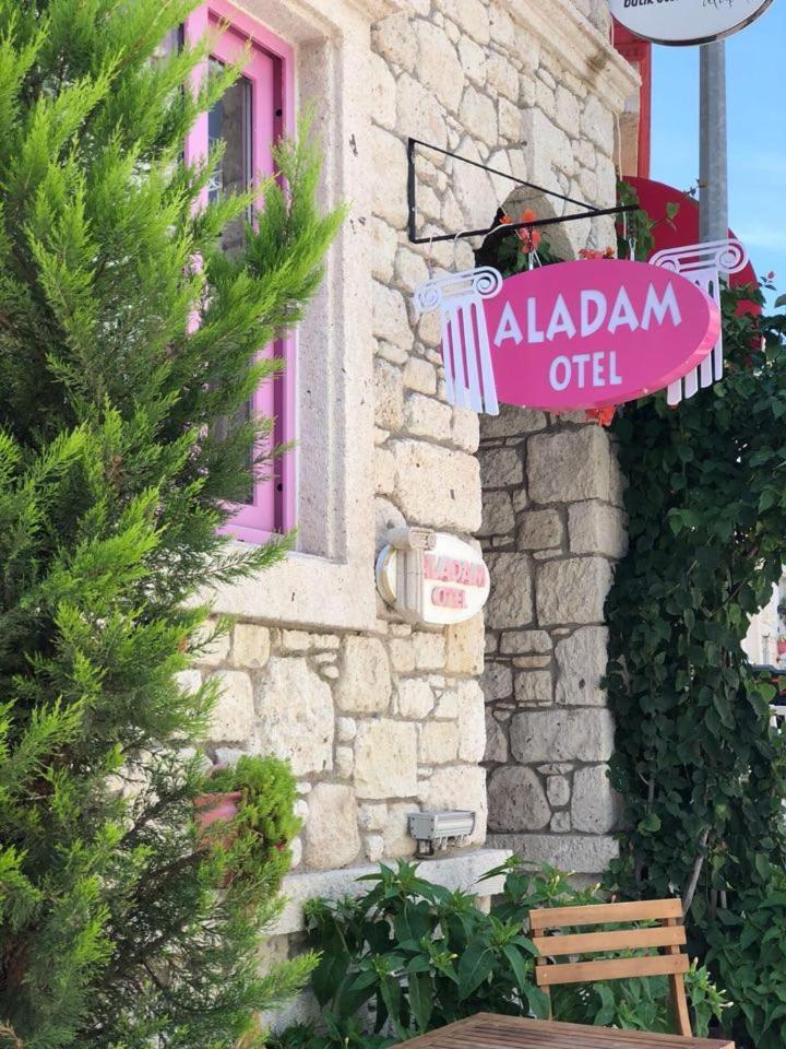 Hotel Aladam 3*
