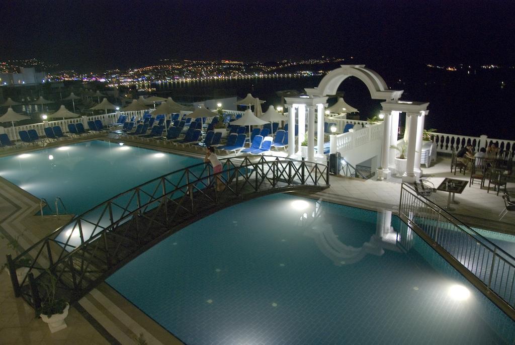 Grand Newport Hotel 4*
