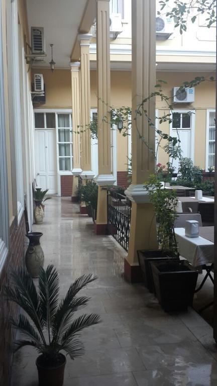 Antikhan Hotel