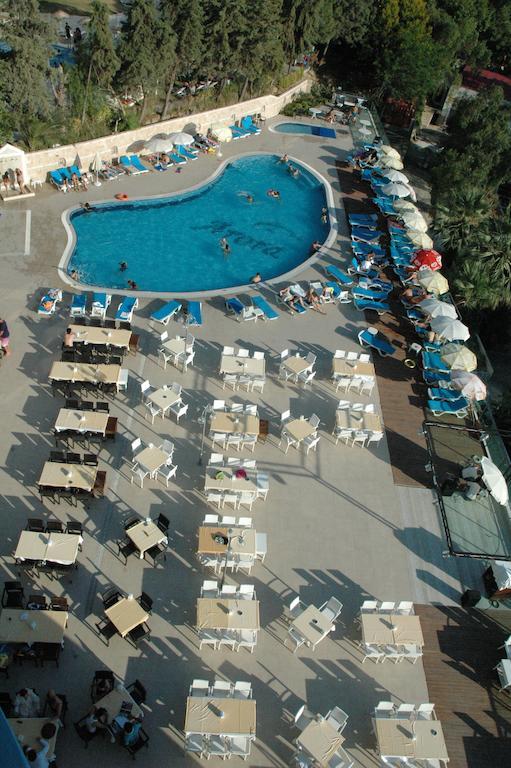 Hotel Arora 4*