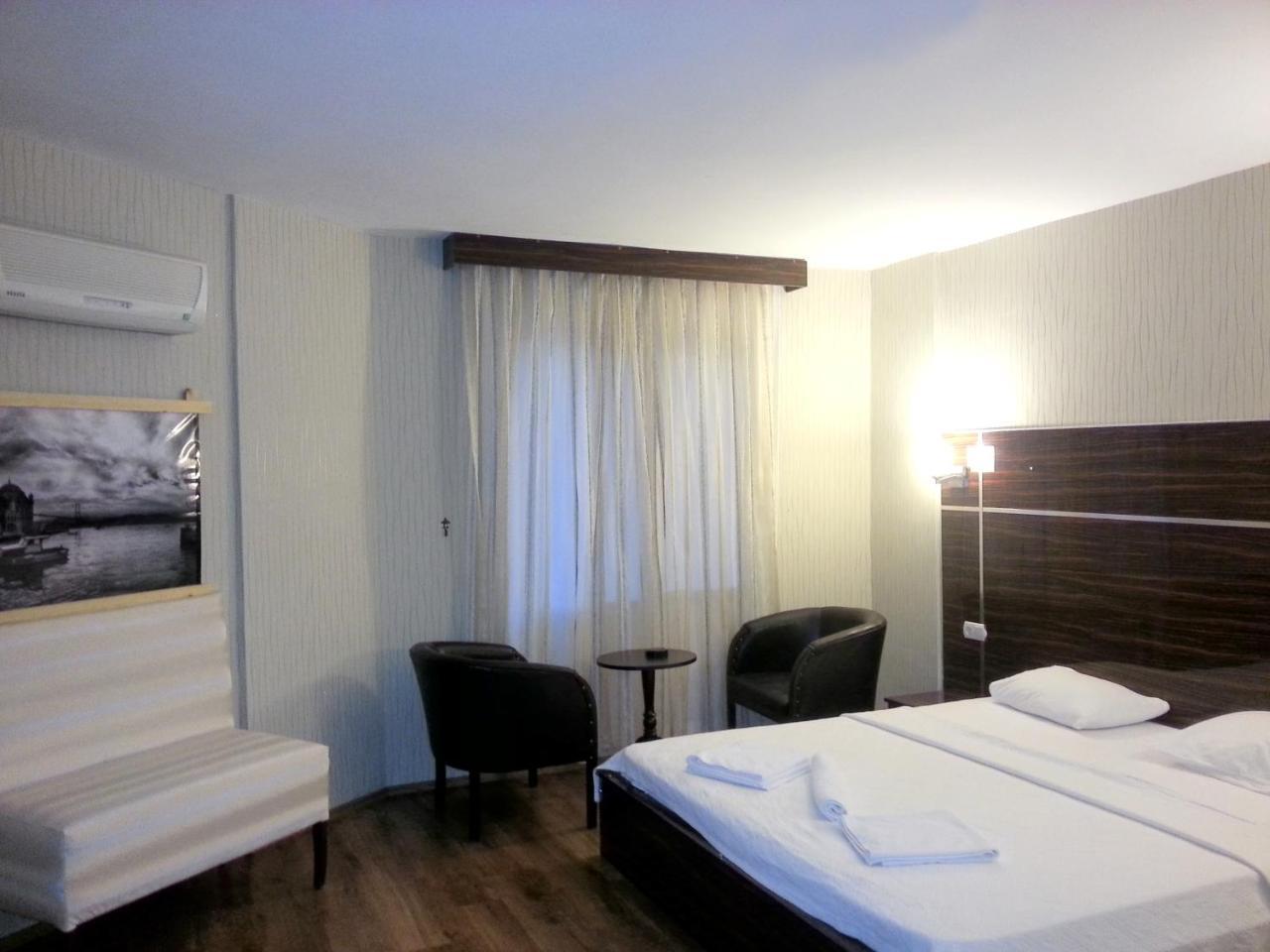 Hotel Iyonya