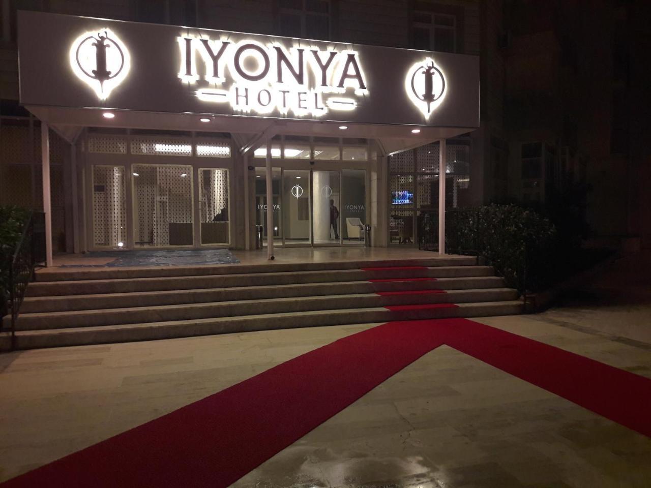 Iyonya * Urla
