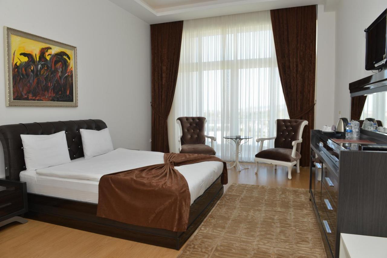 Mourouj Gloria White Palace & Hotel
