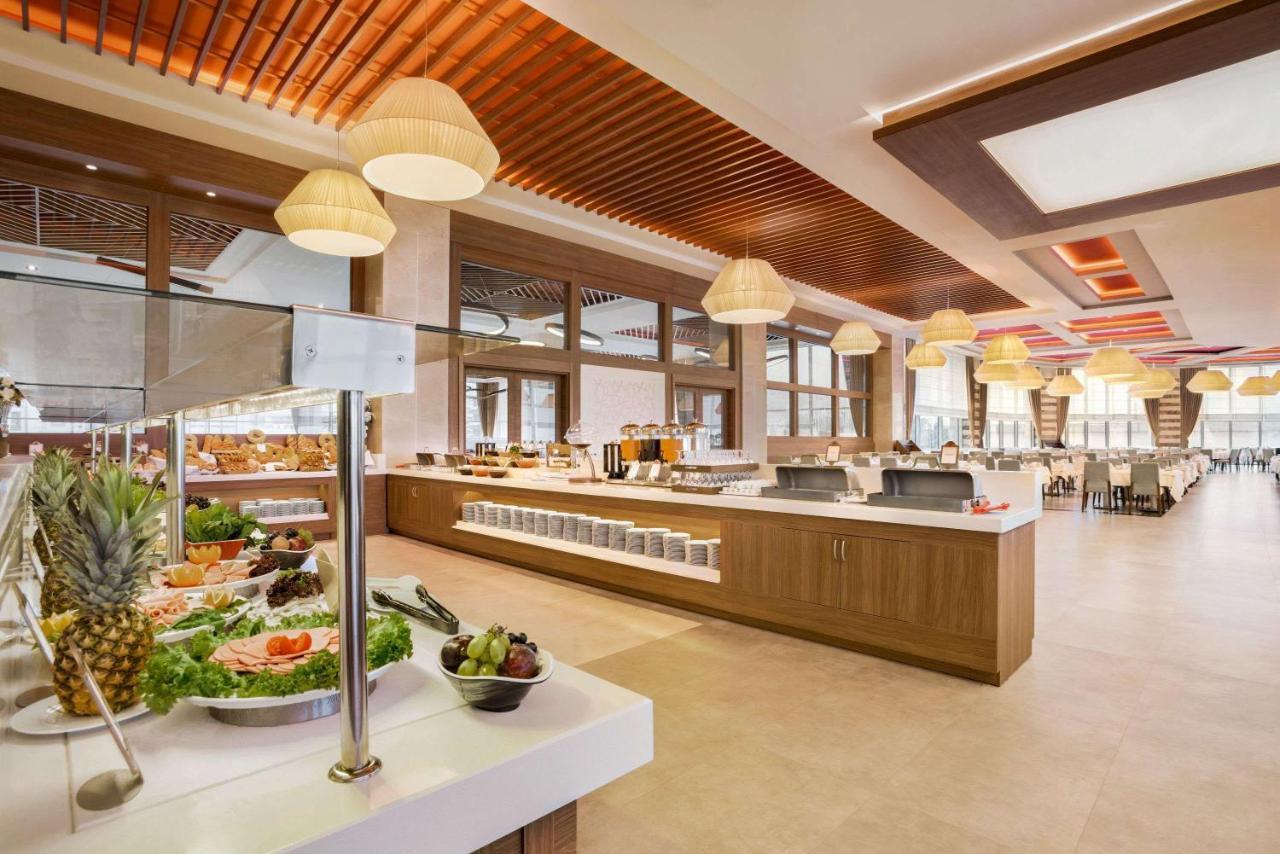 Hotel Ramada Plaza By Wyndham 5*