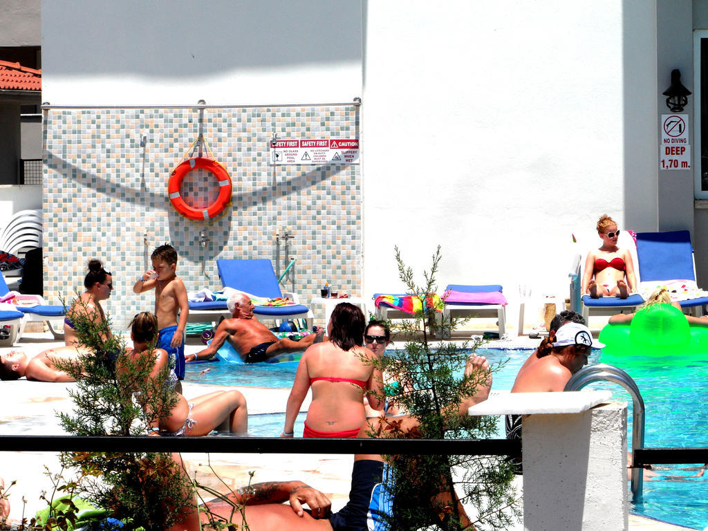 Blue Park Hotel Armutalan