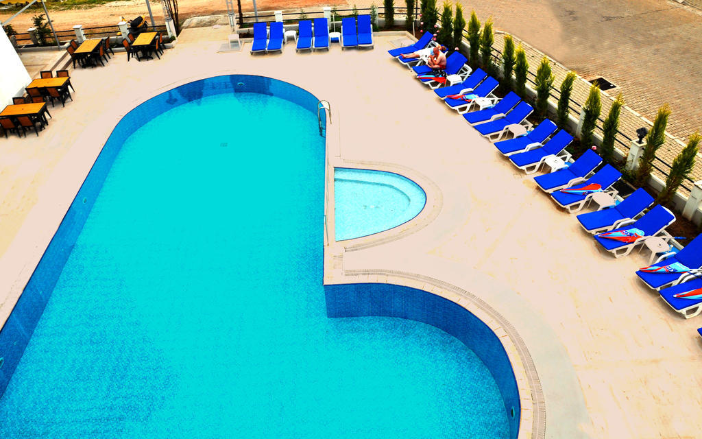 Blue Park 3*