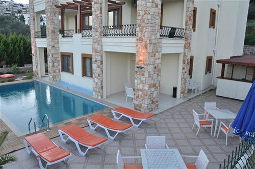 Liona Apartment *