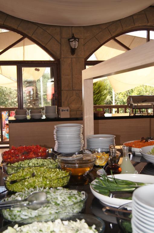 Hotel The Grand Ucel