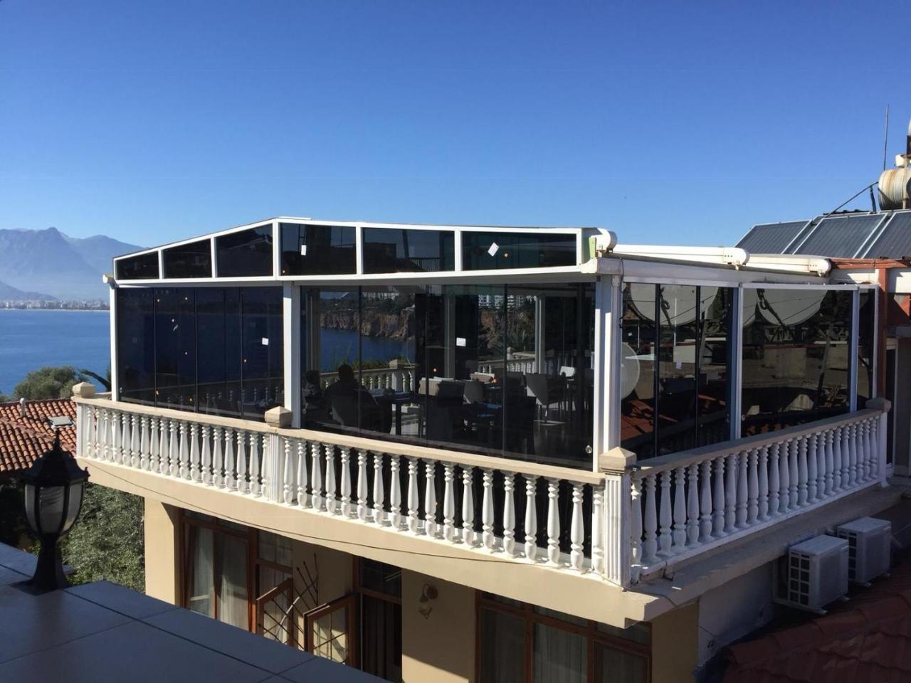 Bacchus Guest house