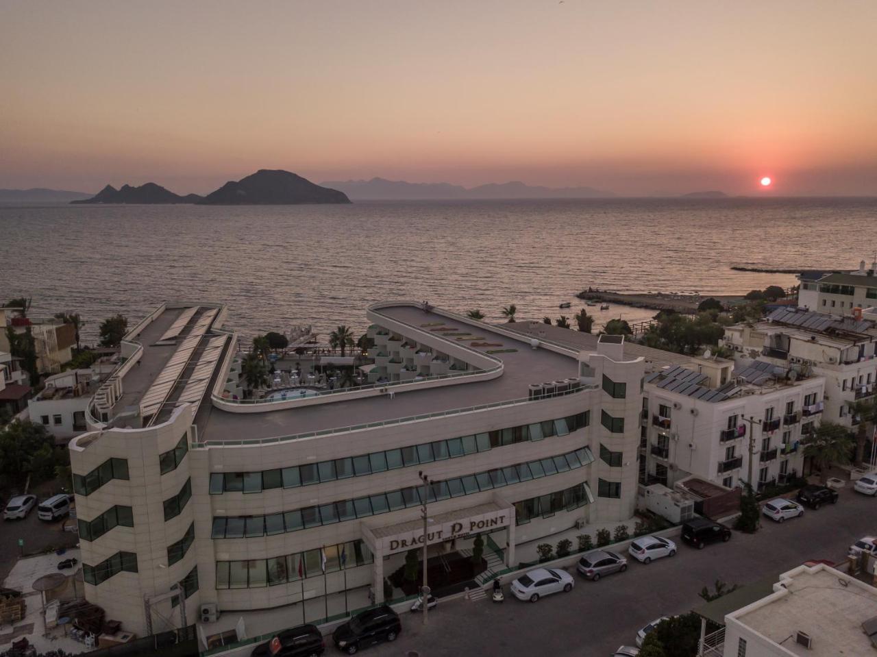 Dragut Point South Resort 4*