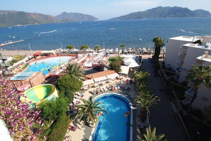 Hotel Romance Beach 3*