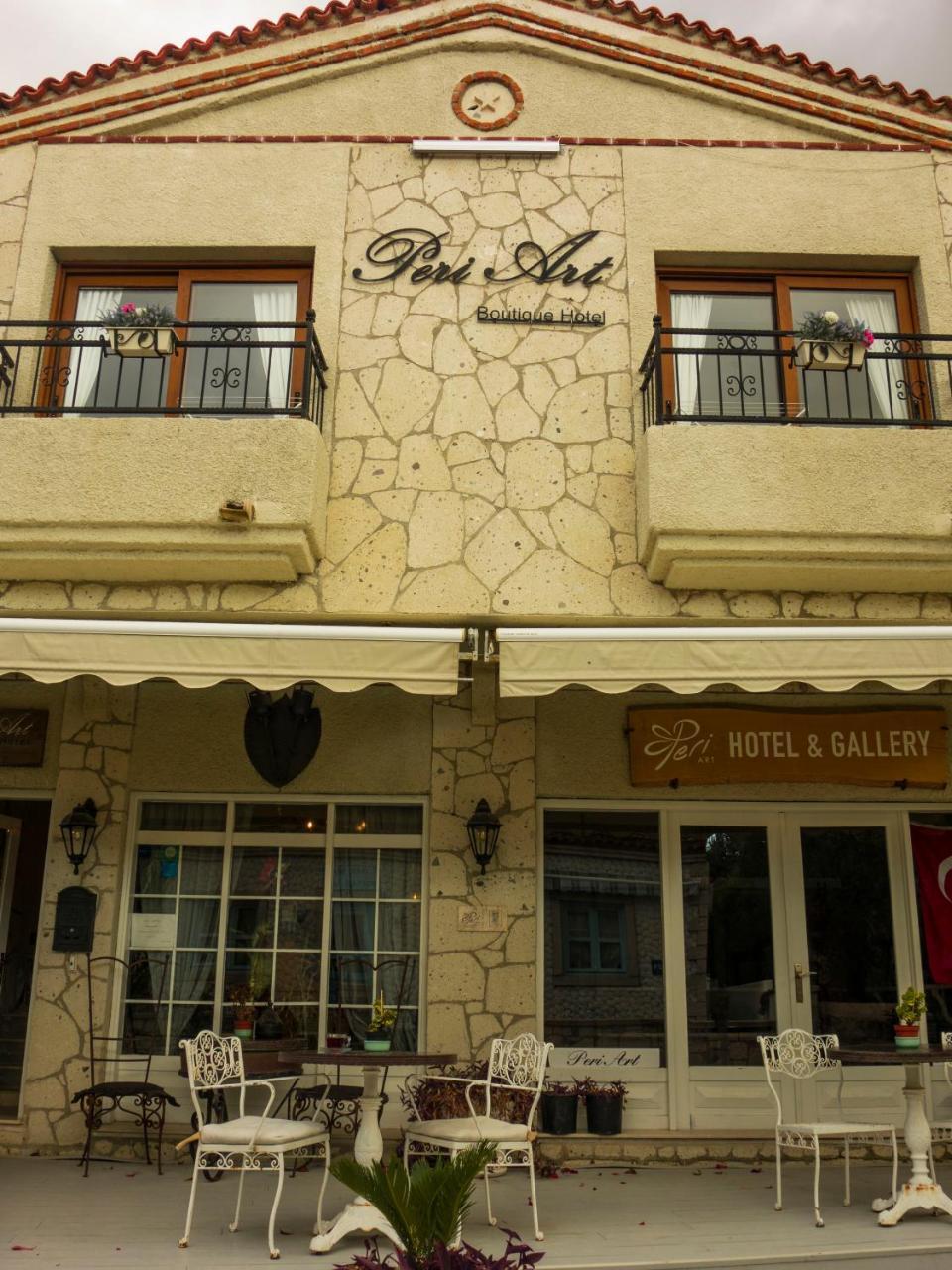 Peri Art Alacati