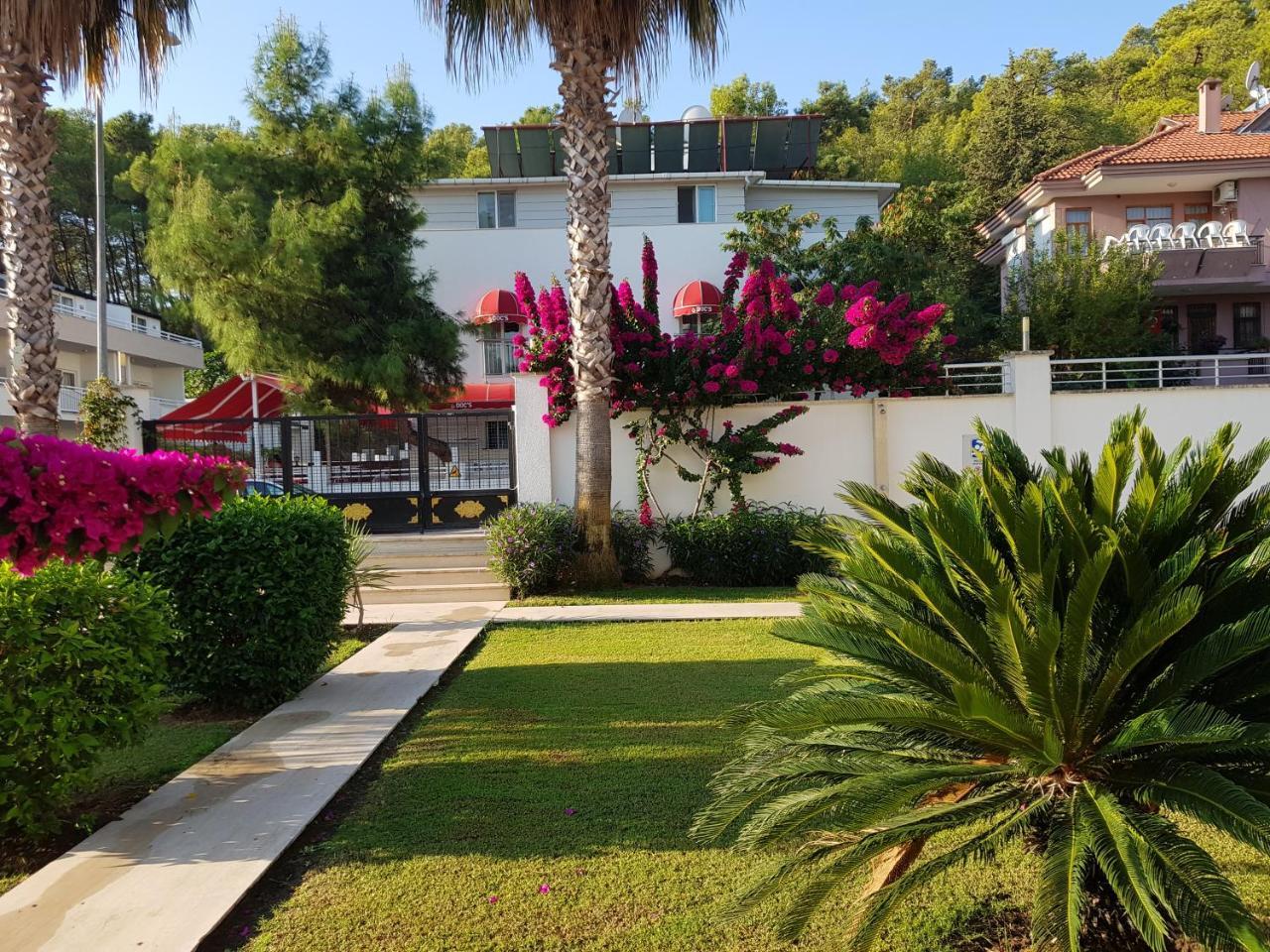 Atalos Apart In The Center With Pool And Wi-fi *