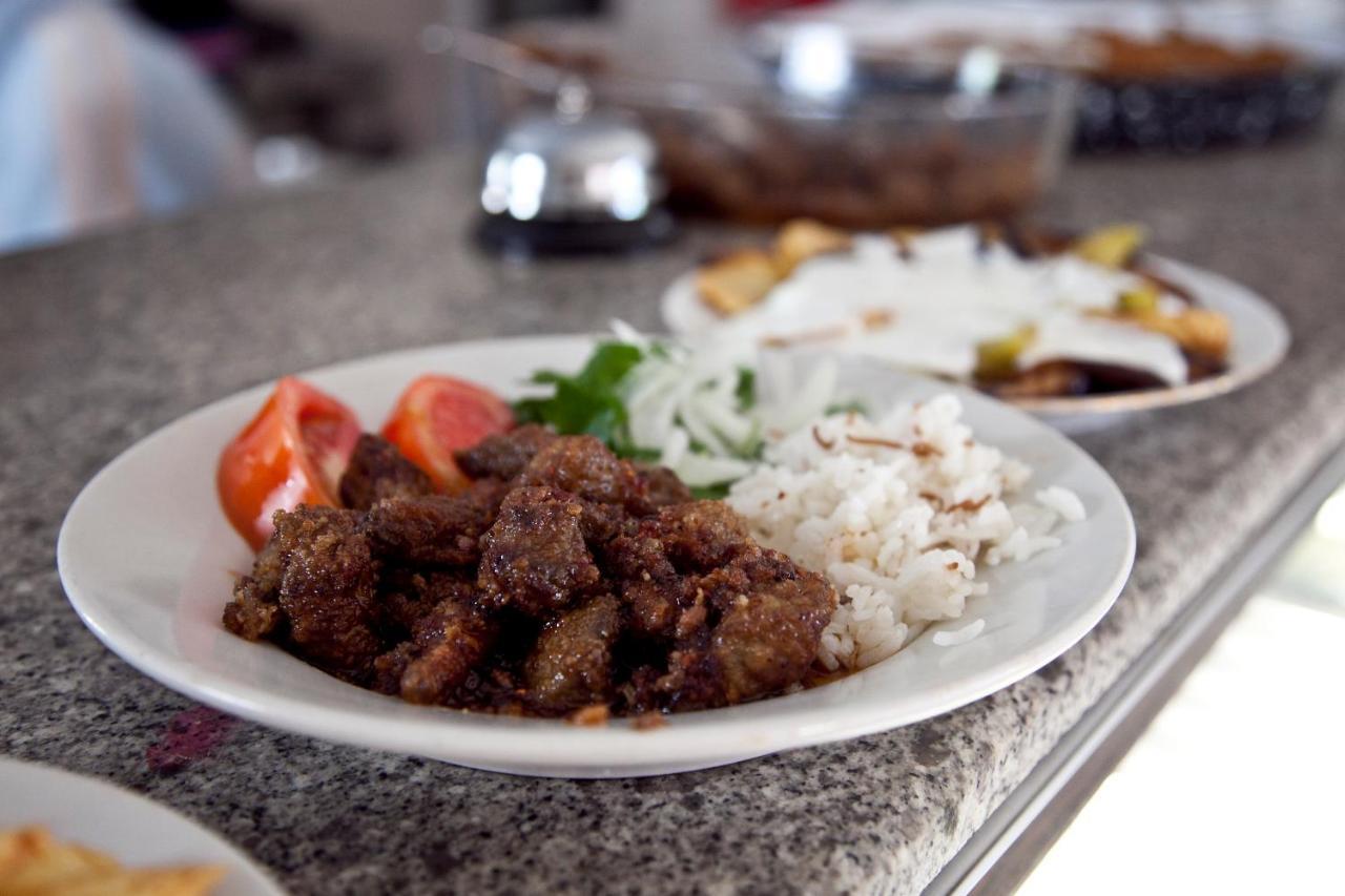 Sahin & Restaurant Yaliciftlik