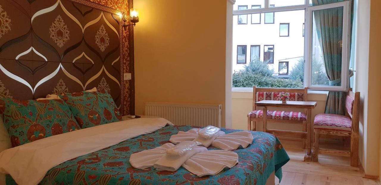 Bed & Breakfast Paris Garden