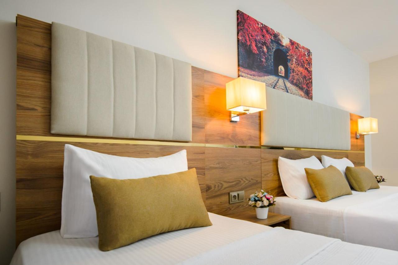 White House Hotel 3*