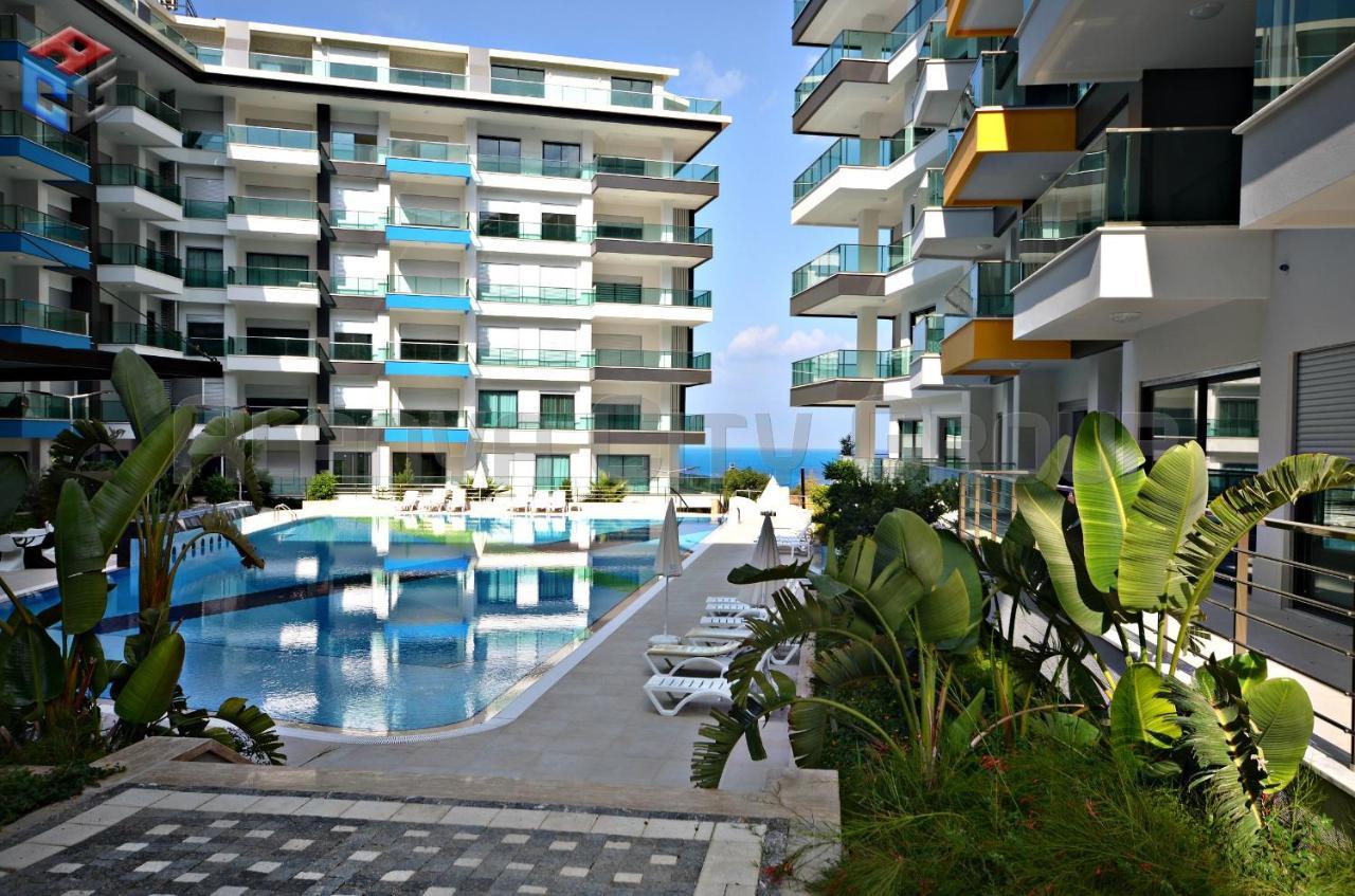 Seaside Apartment *