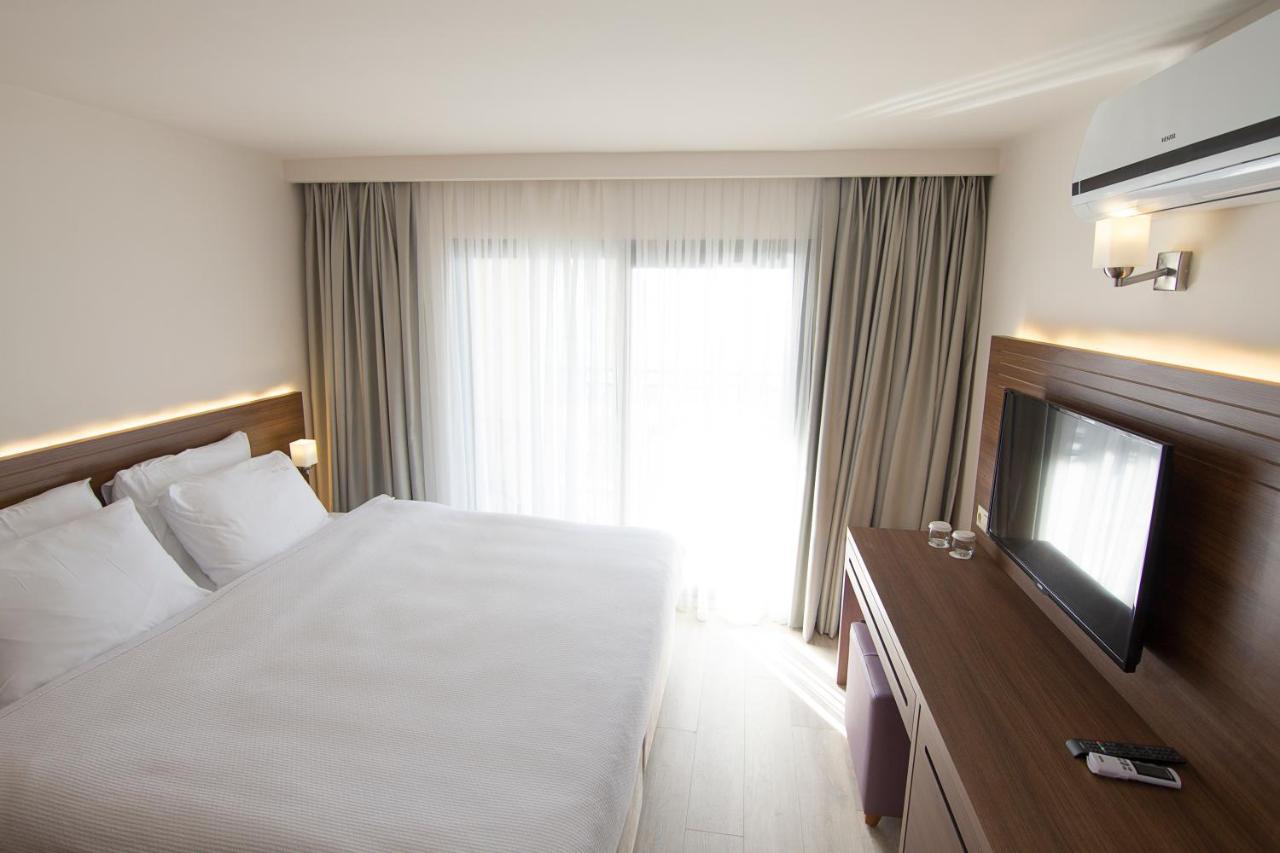 Hotel Neopol 3*