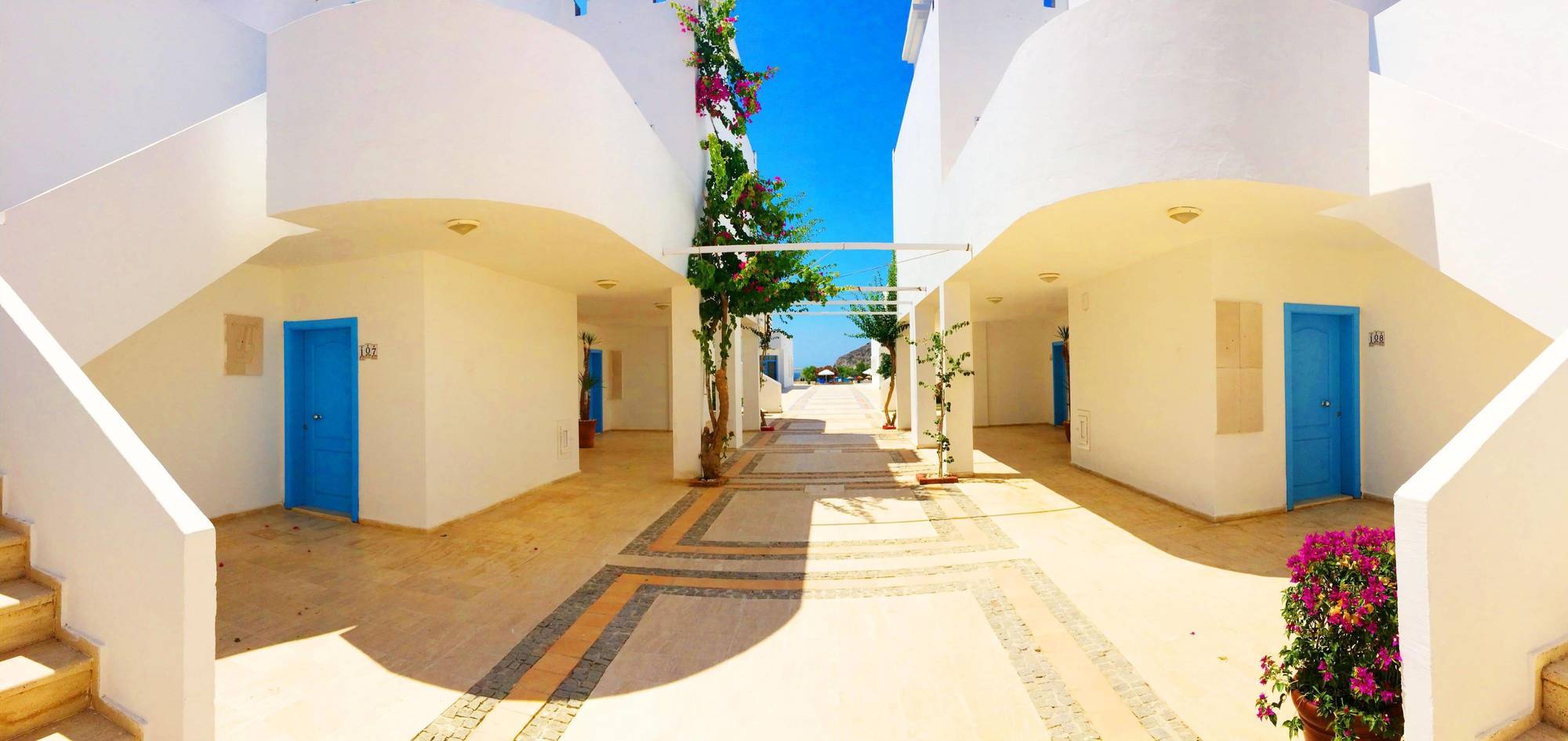 Zemda Hotel Gumusluk
