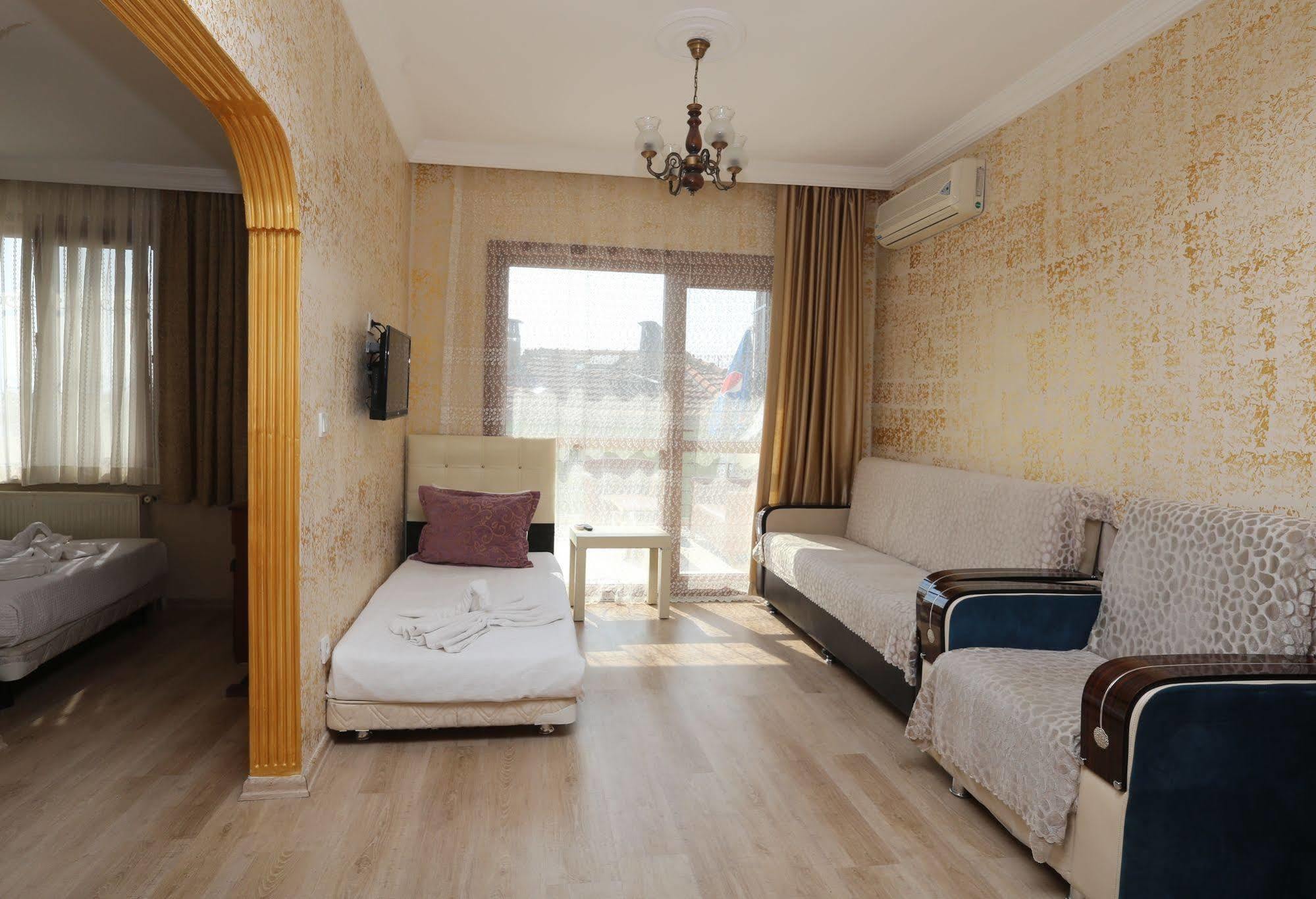 Apartment Camelot