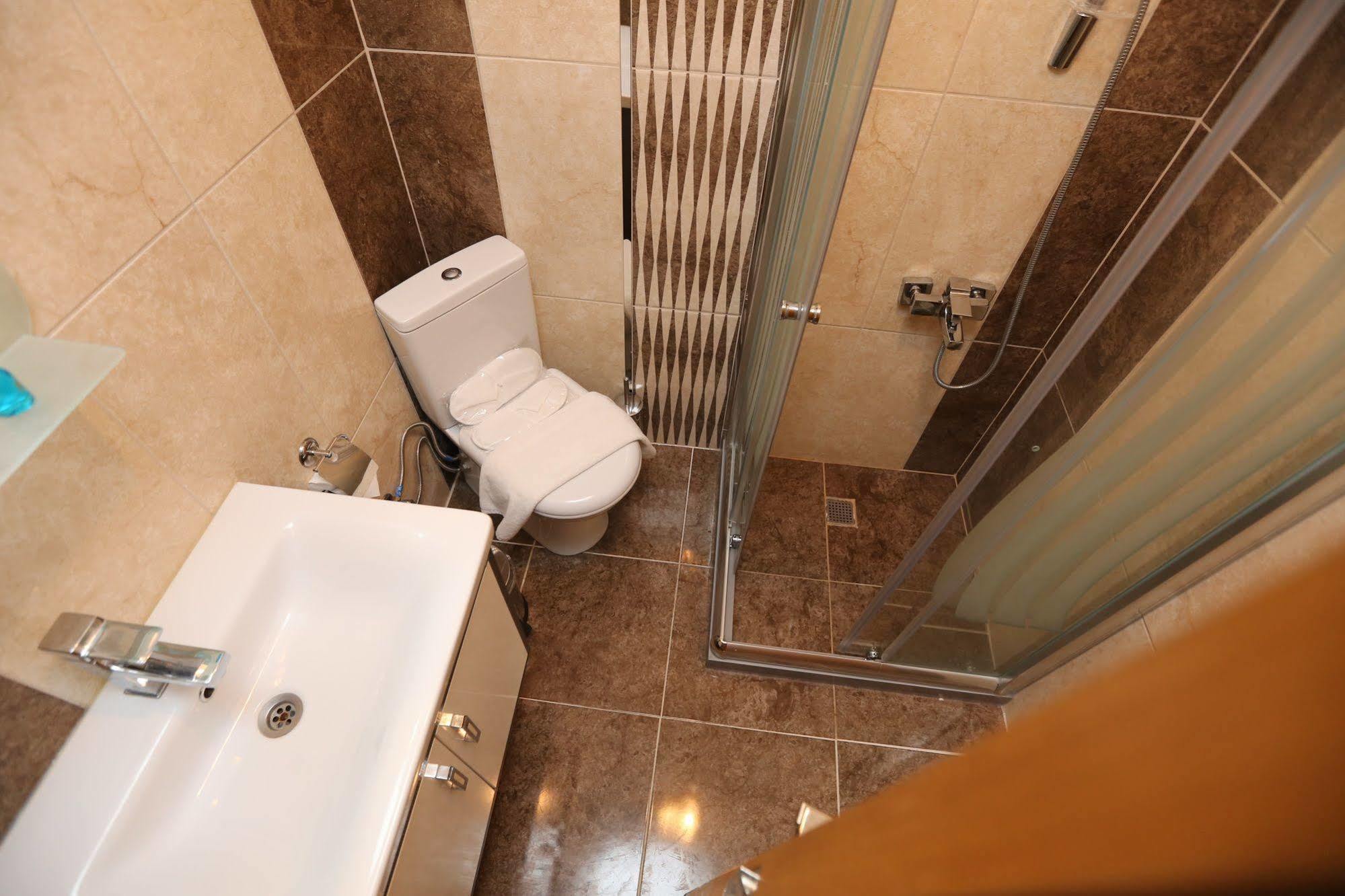Camelot Apartment Istanbul