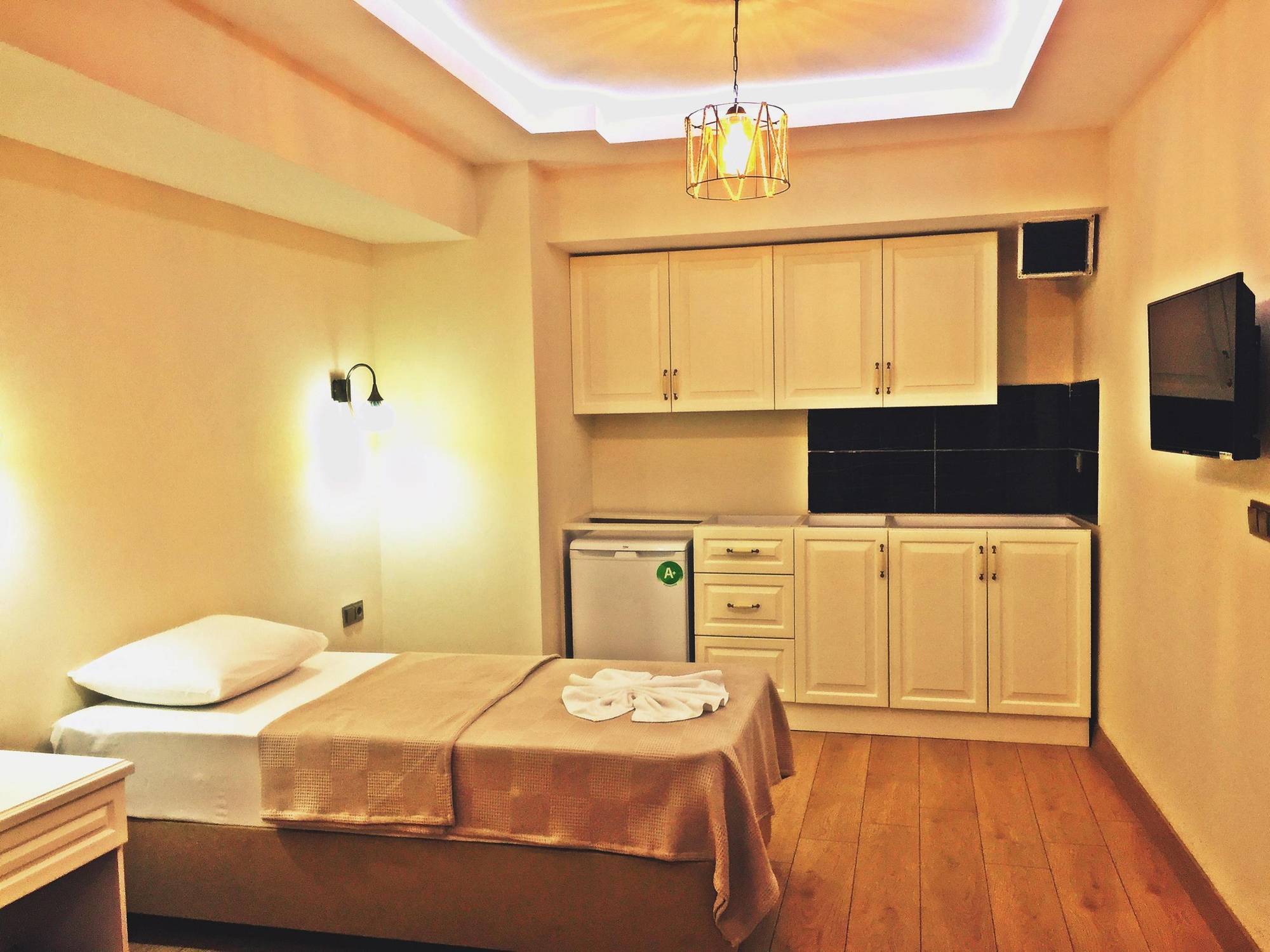 Hotel Feza 3*