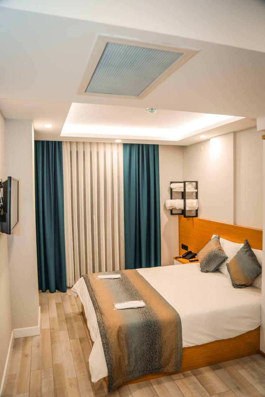 White Golden Aparthotel 4*