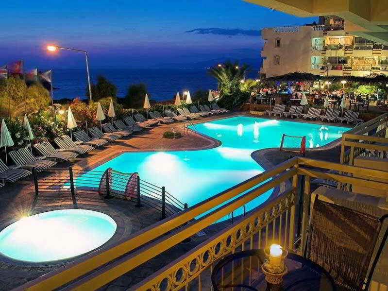 Carina Hotel
