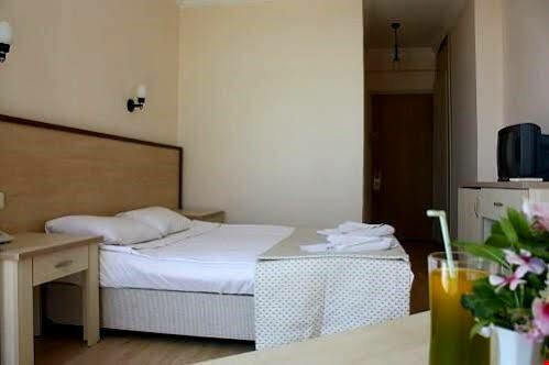 Hotel Wa Farm & 4*