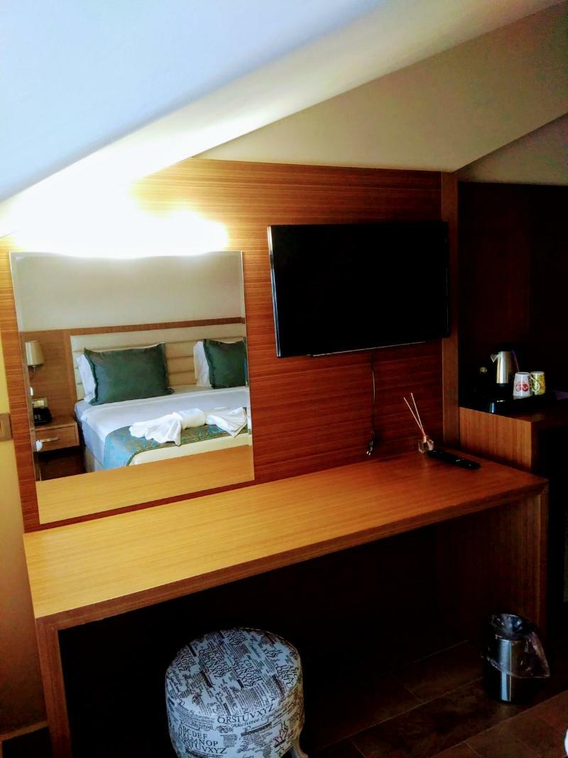 Hotel Live 3*