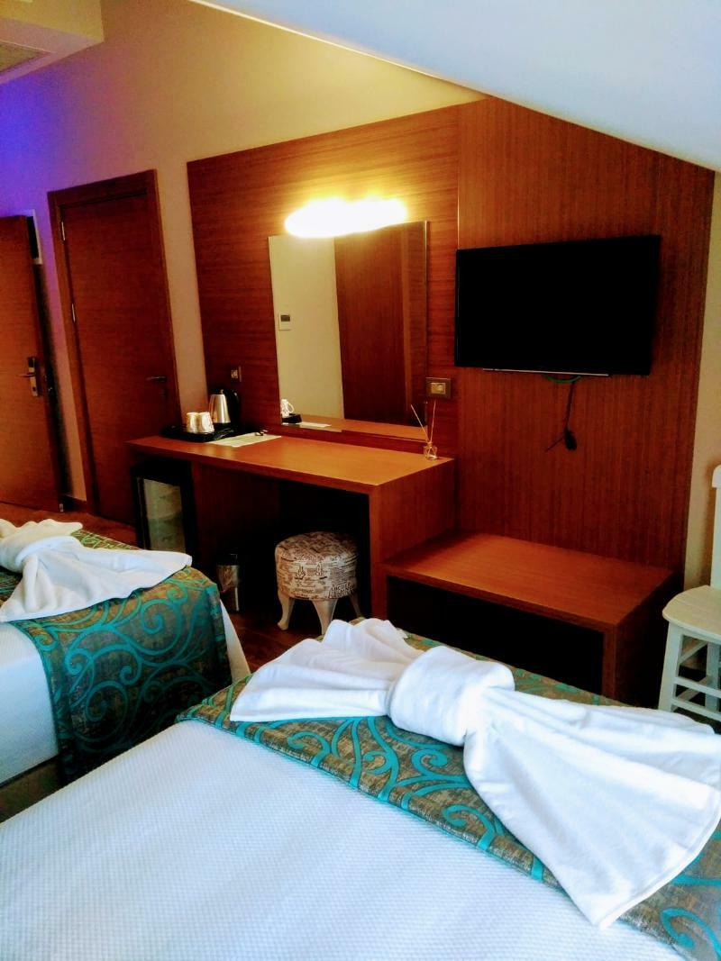 Hotel Live