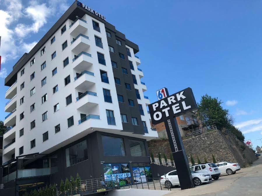 Aparthotel 61 Park 3*