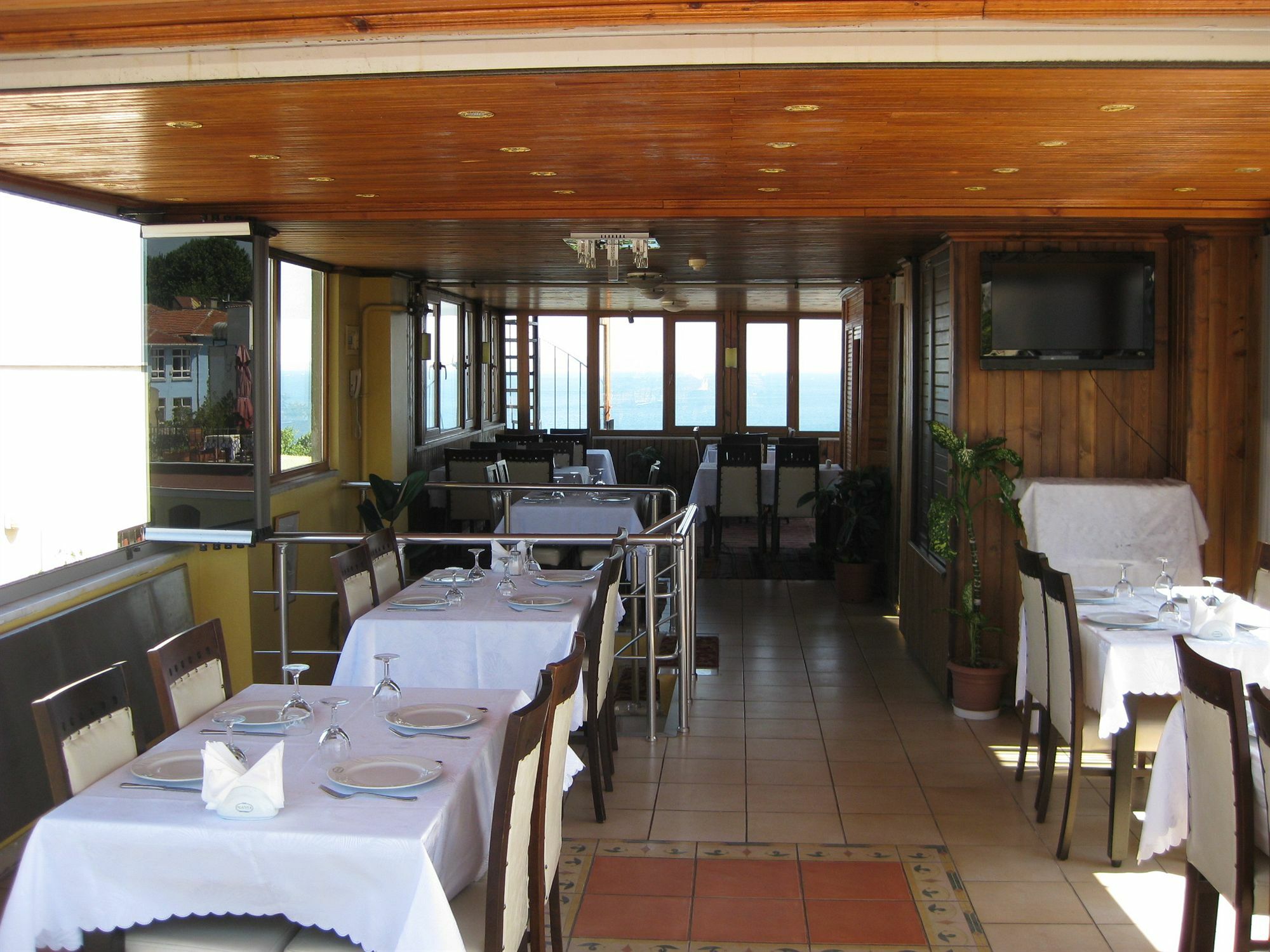 Hotel Abella 3*
