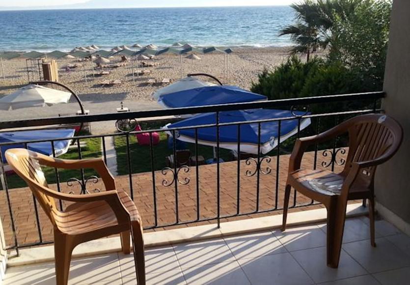 Mavi Deniz Gumuldur