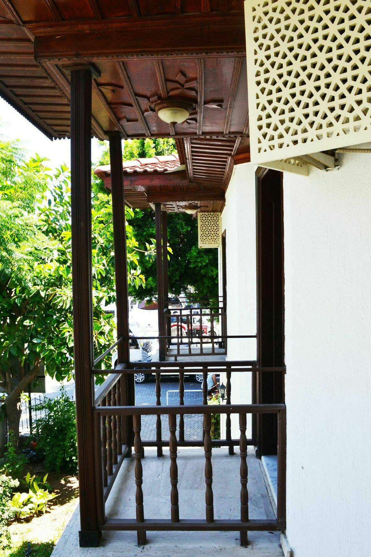Oskay Hotel