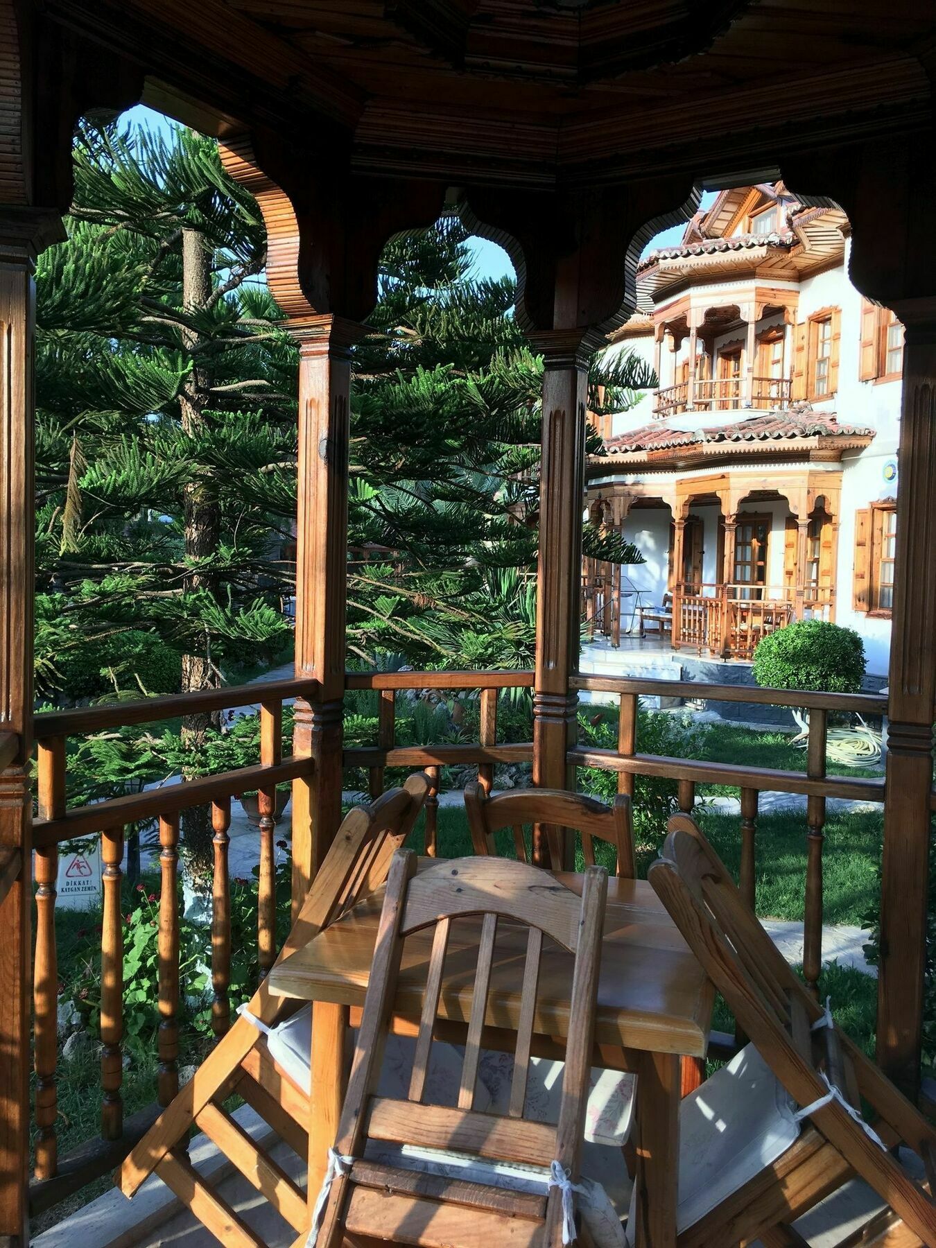 Asur & Aparts & Villas