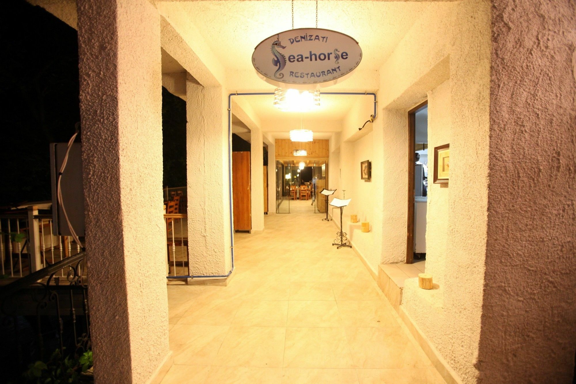 S3 Seahorse Club Hotel
