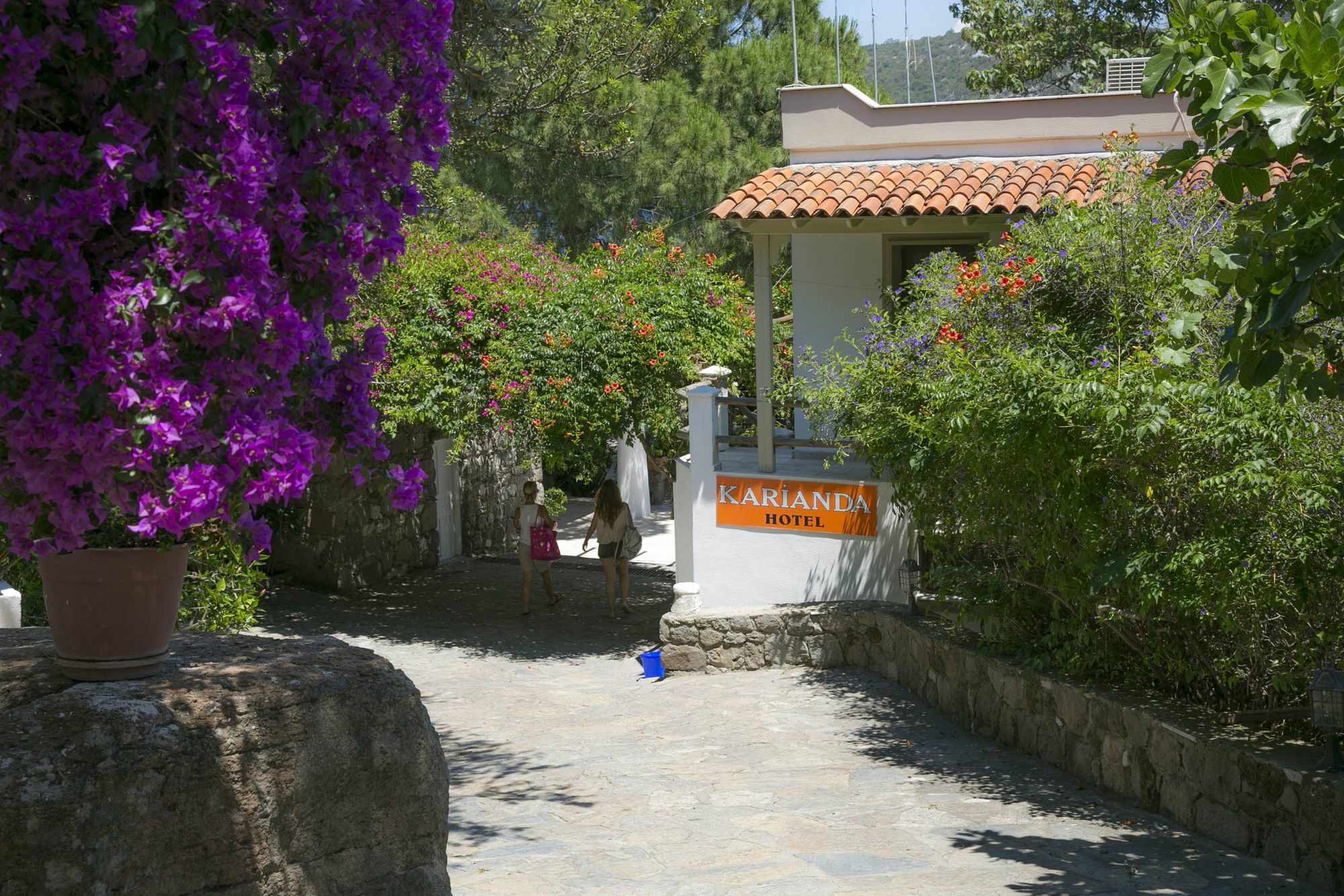 Hotel Karianda *