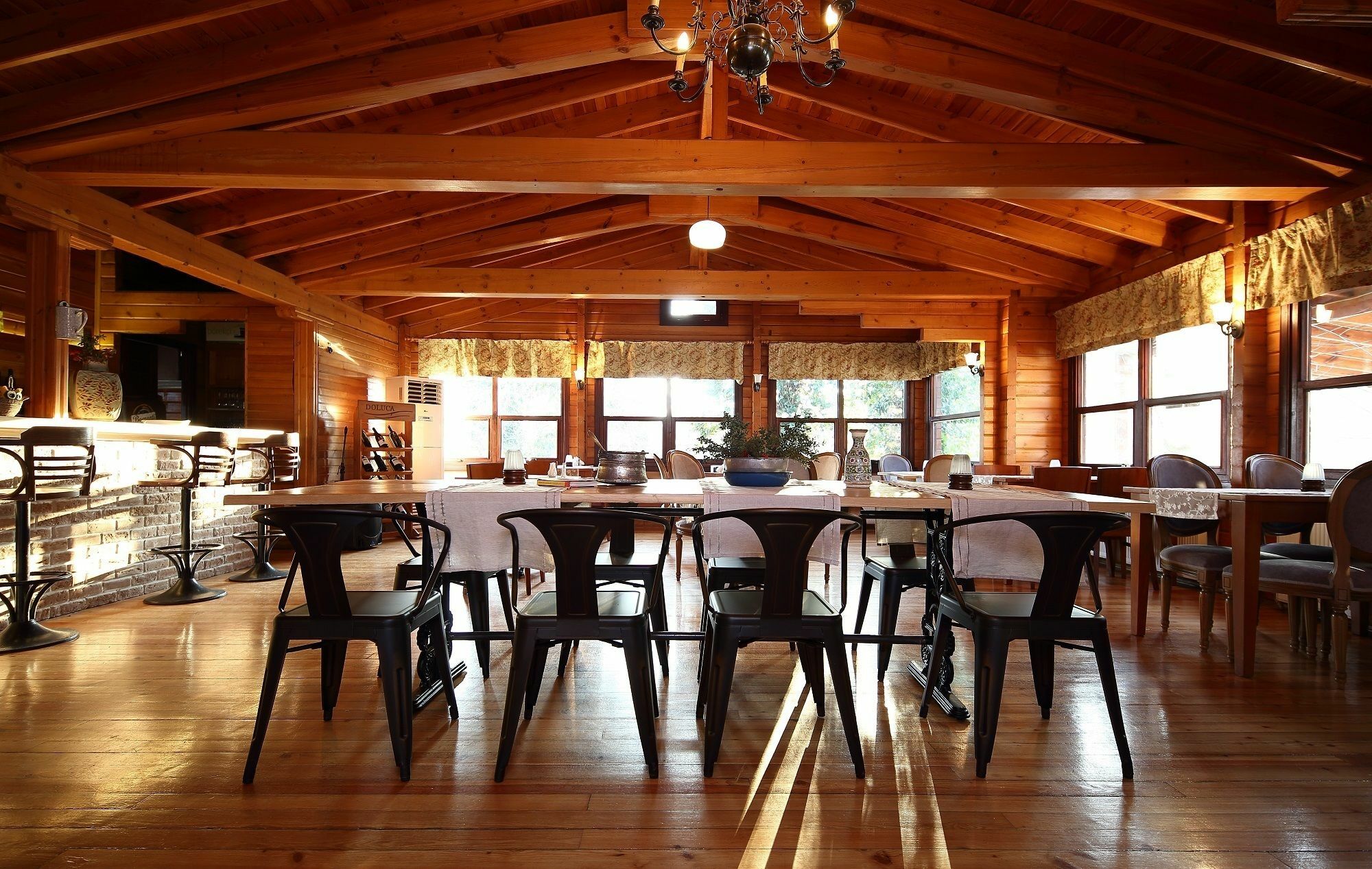 Resort Robin's Nest 2*