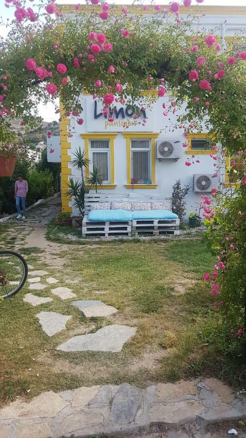Limon Bed & Breakfast Foca
