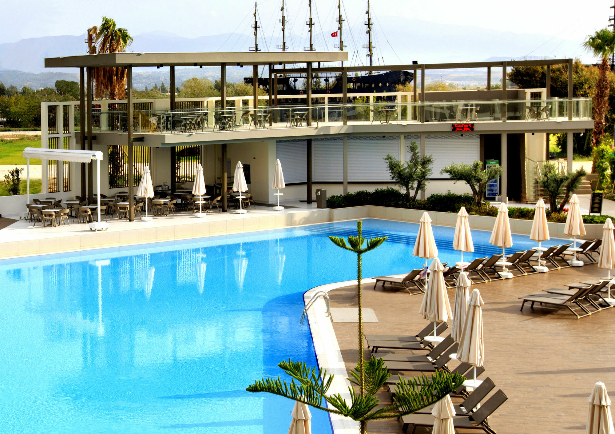 Riolavitas Resort And Spa Hotel 5*